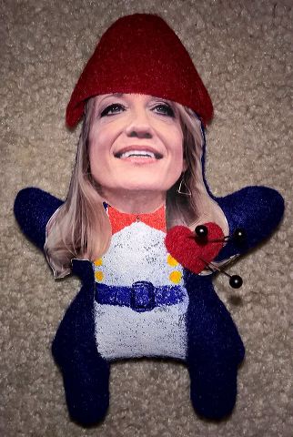 kellyanne003.jpg